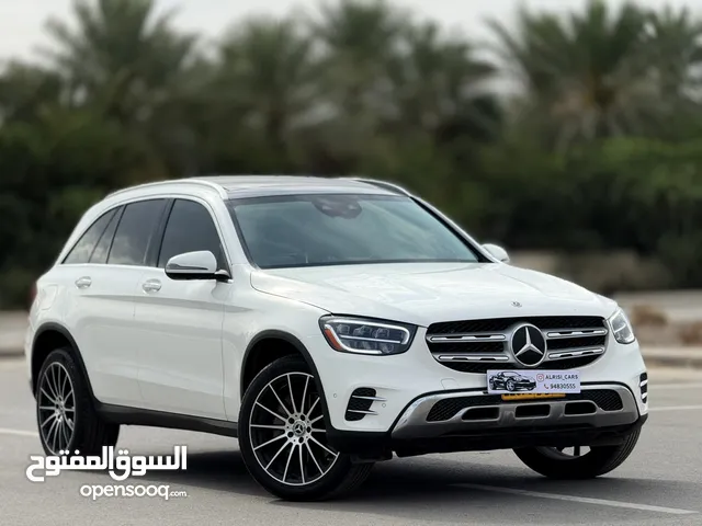 مرسيدس GLC300 موديل 2021 ابيض بانوراما