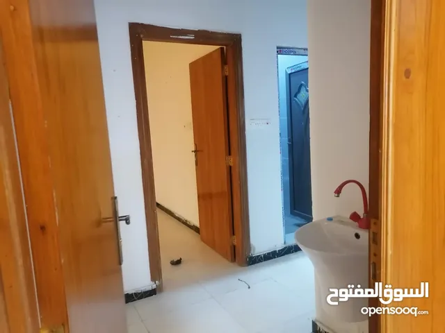 100 m2 1 Bedroom Apartments for Rent in Basra Manawi Lajim