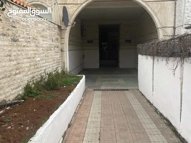 202 m2 4 Bedrooms Apartments for Sale in Amman Daheit Al Rasheed