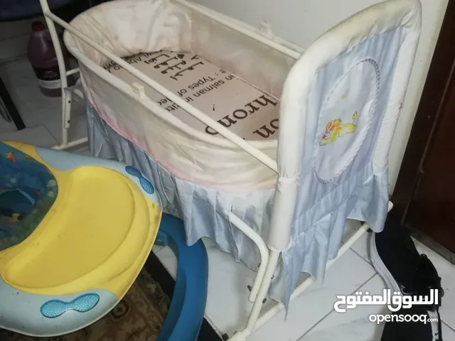 Children's requirements (A small bed  ) and car