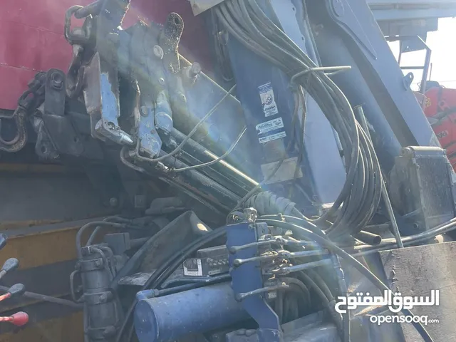 كرين 8 طن موديل 2003 وكرين بوم طويل 2013