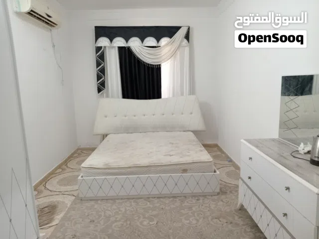 غرفة نوم للبيع بحالة جيده وبسعر ممتاز