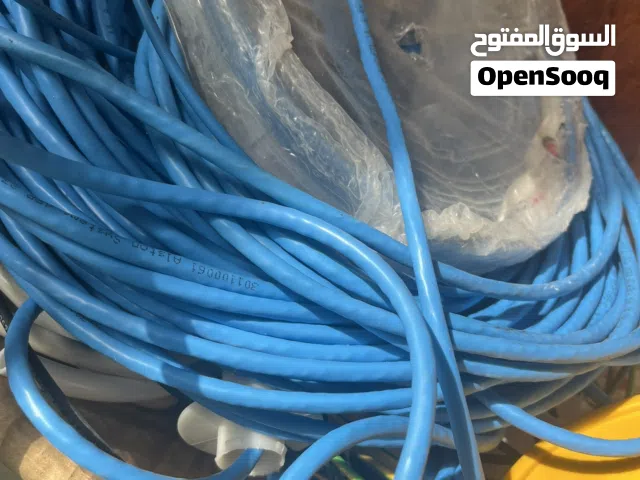 مجموعه اغراض للبناء جنكو وسكله ويرات كهربائه والإنترنت وأدوات سباكه