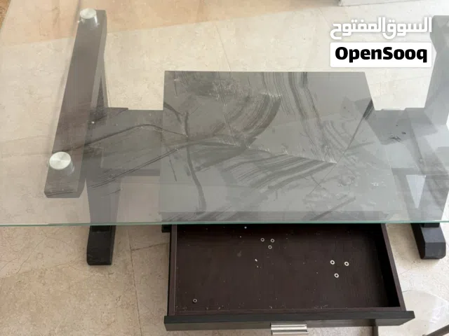 طاولة وسطية زجاج مودرن