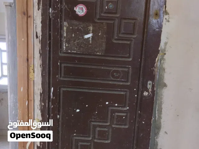 باب شقة خشب عمولة بالحلق وشيش بلكونة بالحلق والزجاج وشباك بلكونة بالحلق والزجاج