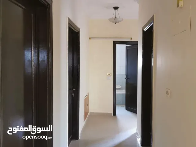 160 m2 5 Bedrooms Apartments for Sale in Salt Al Saro