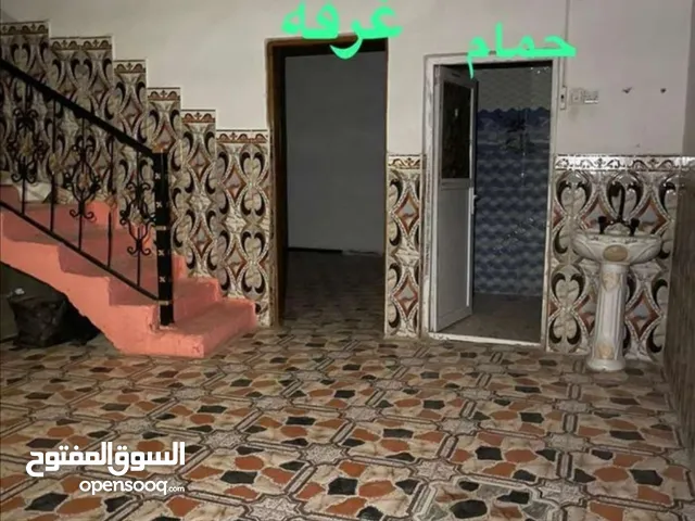 100 m2 1 Bedroom Townhouse for Sale in Basra Kibasi