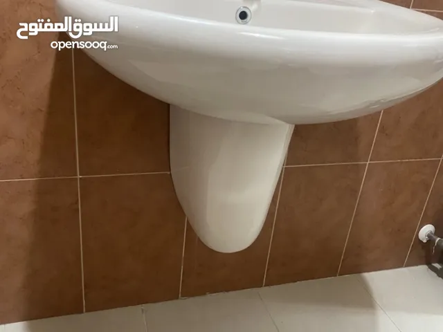 مفاسل مع رقبه حمام بحاله شبه الجديدقياس 60*50