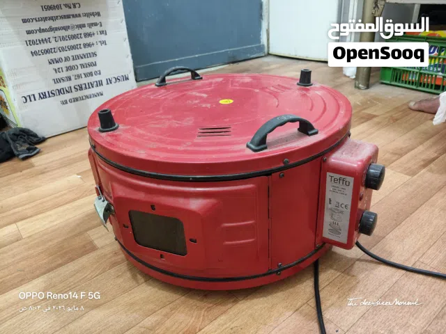 فرن كهربائي ايطالي بحاله ممتازه للبيع الفروانية