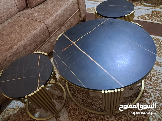 تخت بيبي وطقم طاولات