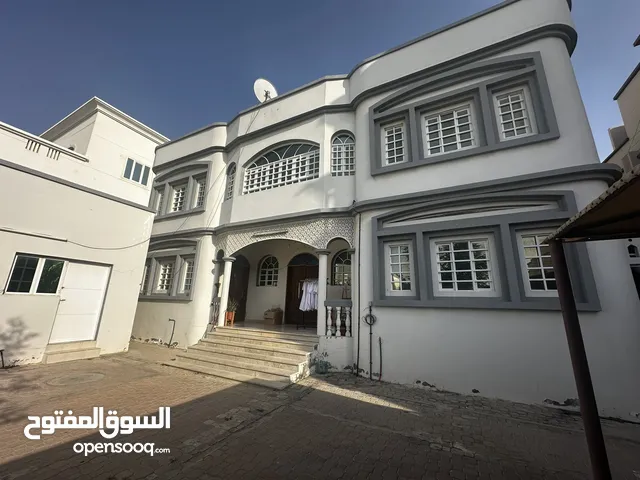 540 m2 More than 6 bedrooms Villa for Sale in Muscat Al Mawaleh