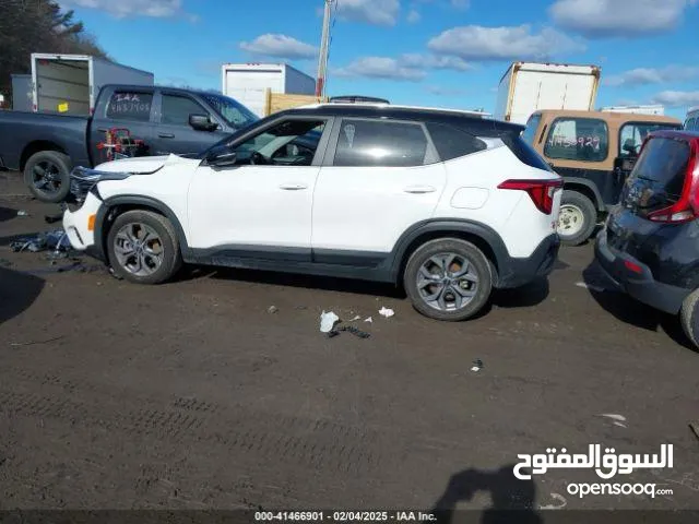 كيا سلتوس 2024 تو كلر حادث الدعايه الاماميه وتبدلت نفس الون بدون ايرباك 70 ورقه وبيها مجال بسيط