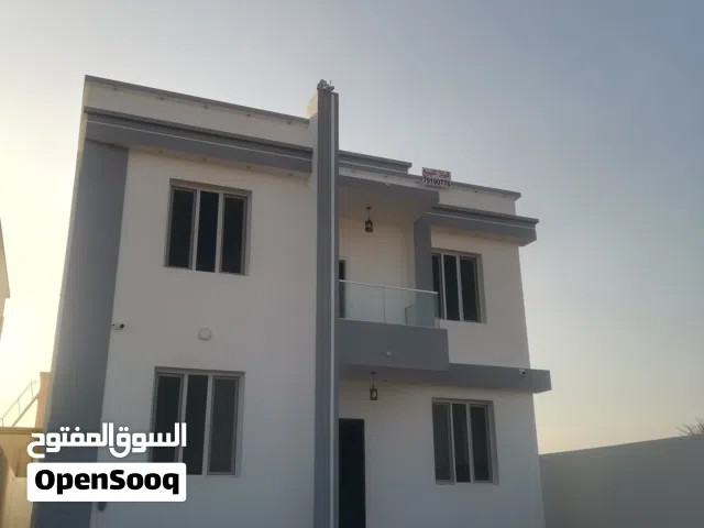 260 m2 4 Bedrooms Villa for Sale in Al Dhahirah Ibri