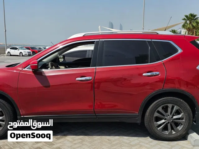 2015 نيسان X-تريل SL