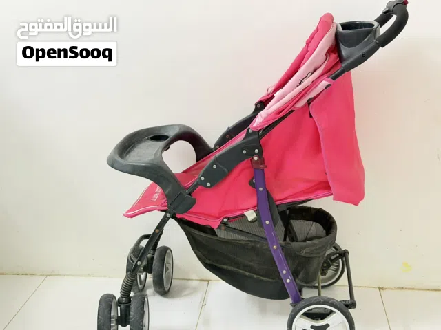 عربه اطفال   مستعمله بسيط