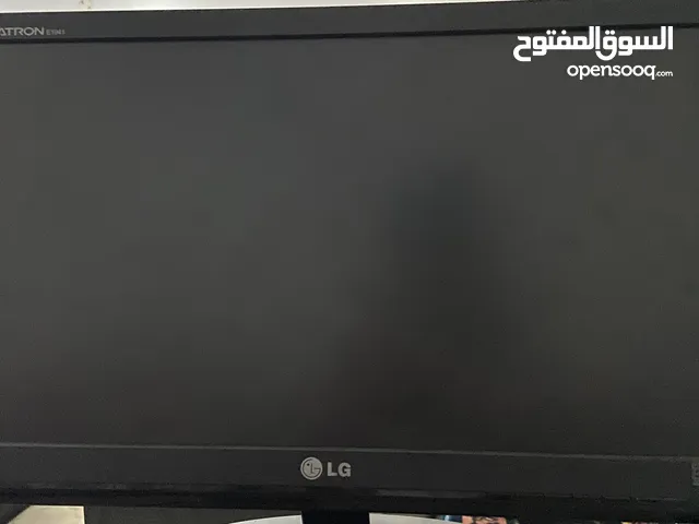 18.5" LG monitors for sale  in Muscat