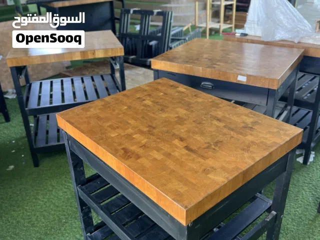 للبيع طاولات فخمه واناره  اقراء الوصف