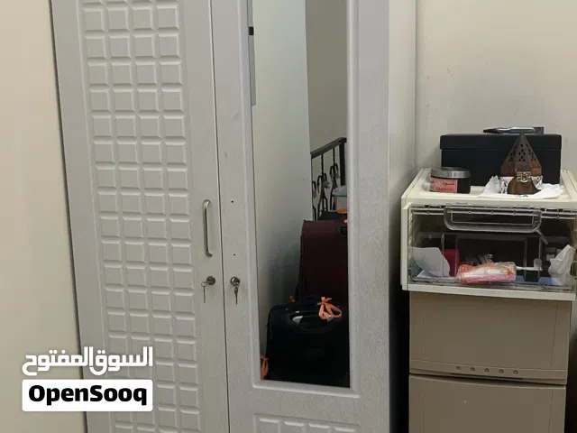 خزانه خشب + ادراج بلاستك + علاقة ملابس حديد