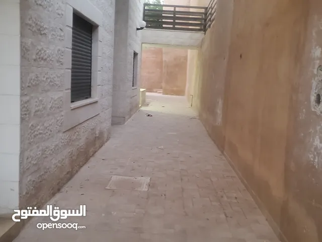 150 m2 3 Bedrooms Apartments for Sale in Salt Al Balqa'