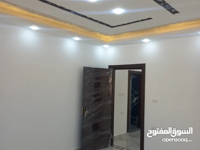 160 m2 3 Bedrooms Apartments for Sale in Zarqa Al Zarqa Al Jadeedeh