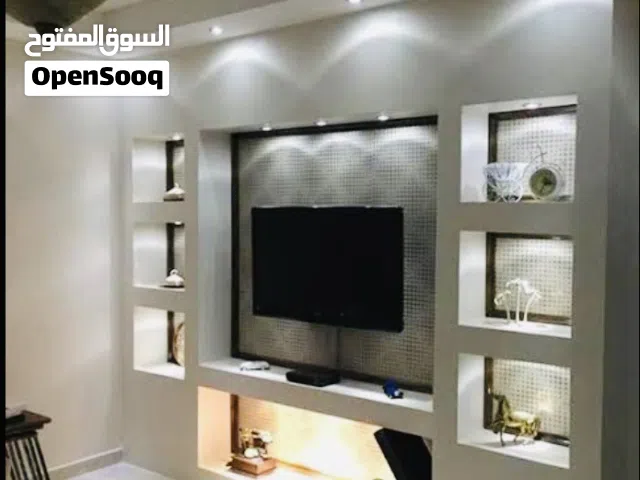 شقه  180م  للبيع في ارض اللواءثلاث غرف فيهم غرفه مستر اتنين حمام وريسبشن ثلاث قطع ومطبخ