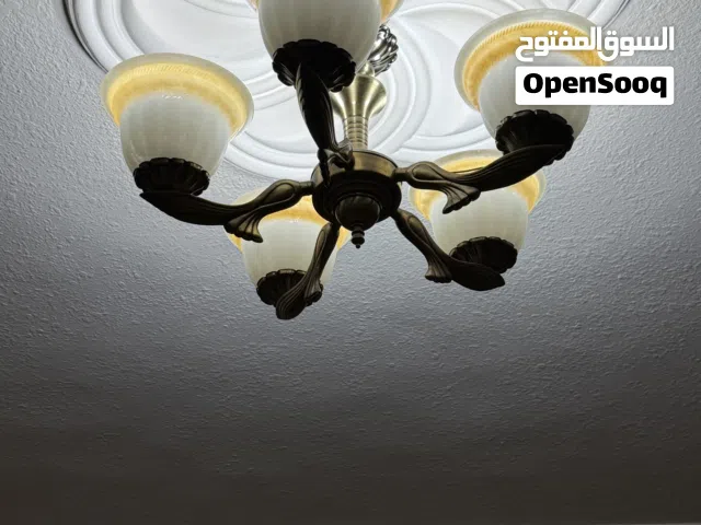 3 ثريات لون برونزي بحاله جدا ممتازه