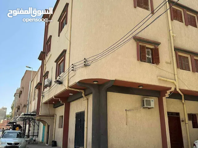 130 m2 More than 6 bedrooms Townhouse for Sale in Tripoli Abu Saleem