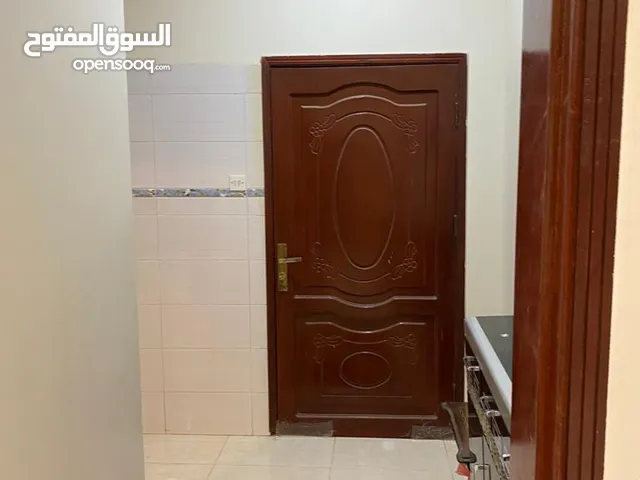 250 m2 4 Bedrooms Apartments for Rent in Aden Shaykh Uthman