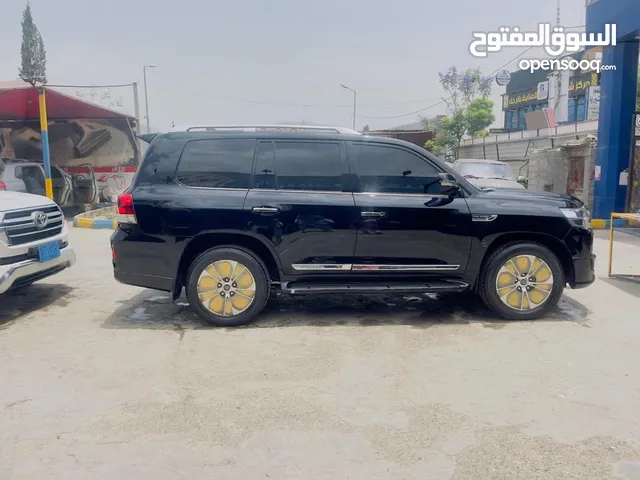 Used Toyota Land Cruiser in Ibb