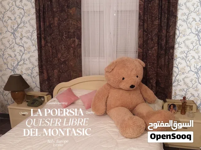 Giant teddy bear  دب كبير