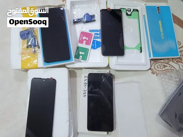 4 قطع شاشات موبايل مع العدد