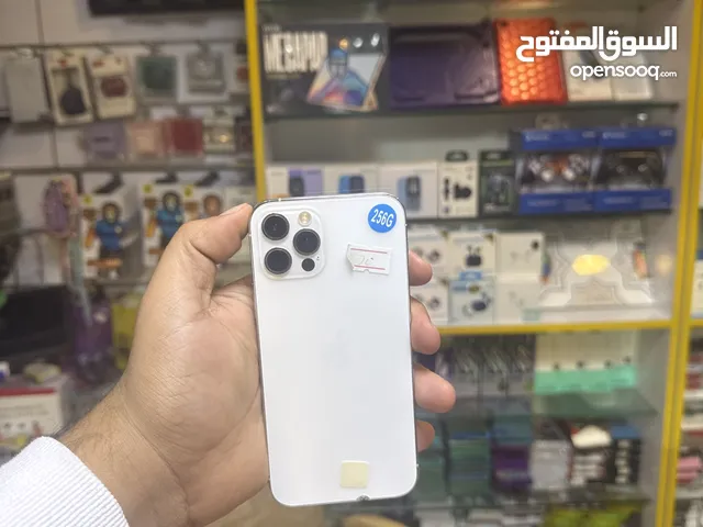 ايفون 12 pro مستخدم ذاكره 256