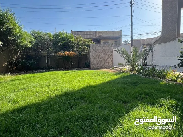 435 m2 More than 6 bedrooms Townhouse for Sale in Baghdad Karadah