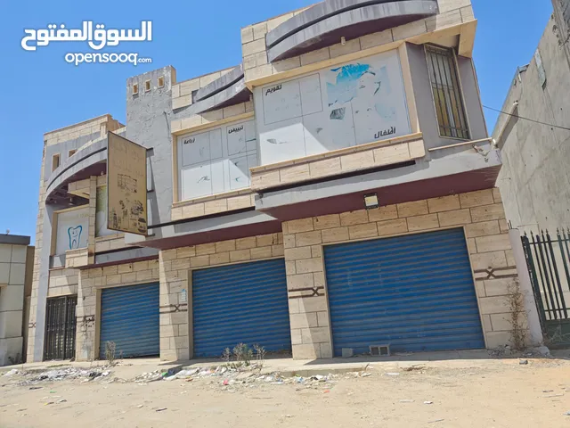 اجار محل فيه 3 سرانتي مع طابق التاني كانت عيادة أسنان