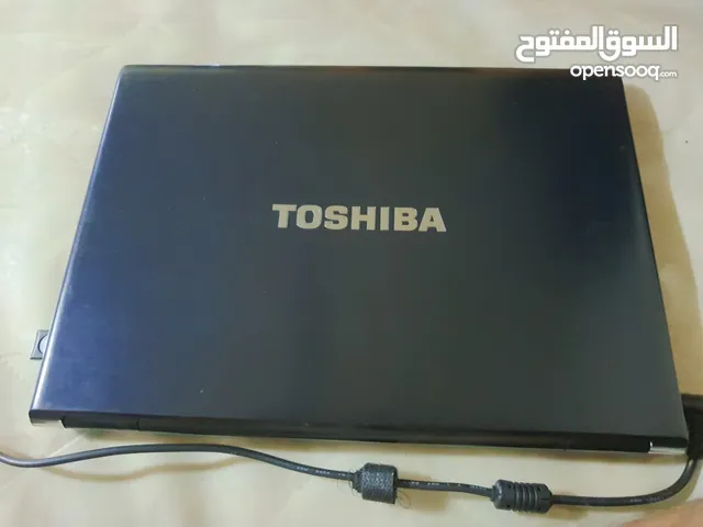 Toshiba laptop Windows 10 ram 4 GB ROM 500gb camera okay 13 megapixel battery health 80%