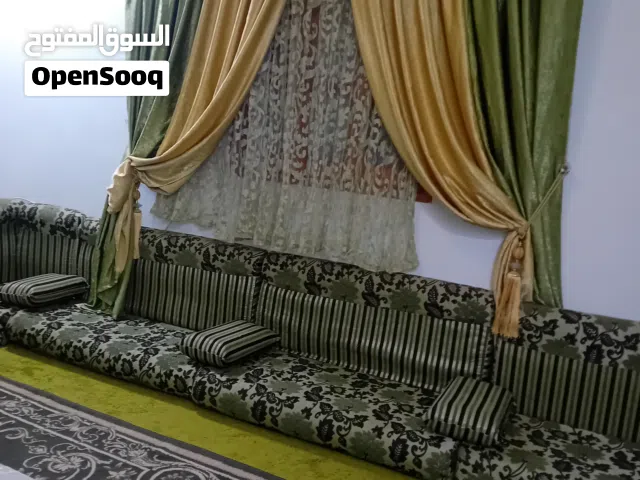 جلسة عربية مع ستار وبساط 4×5
