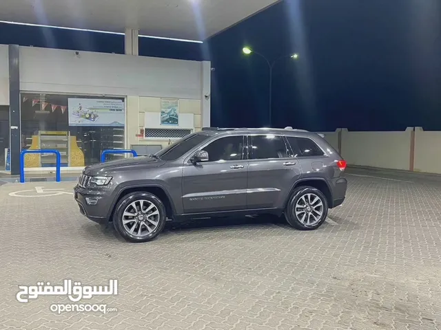 Used Jeep Grand Cherokee in Muscat