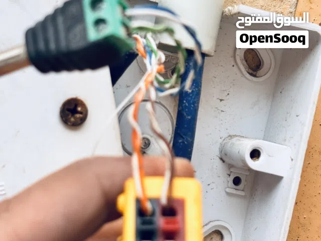 نقدم خدمات تركيب وصيانة كميرات و  اجهزة المراقبة بانواعها واجهزة الحضور والانصراف