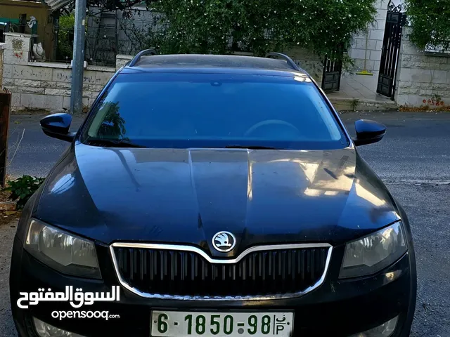 سكودا اوكتافيا 2015