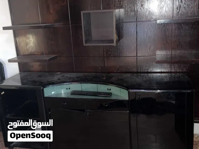 طاولة سفرة 8 كراسي +بيرو + طاولته