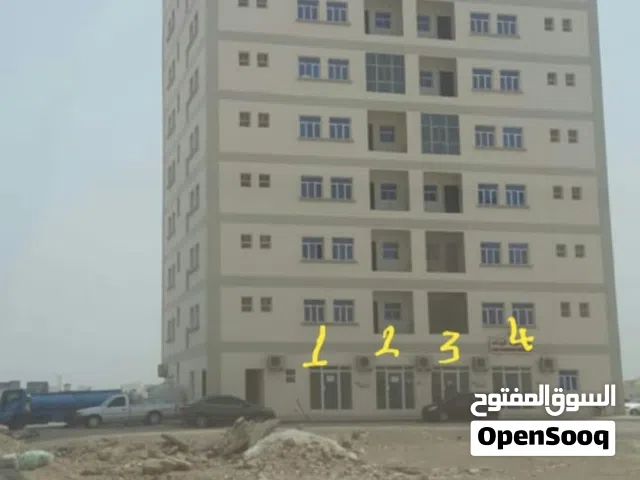 للايجار محل خلفي في موقع حيوي ونشط بالمعبيله الجنوبيه 5 على 2
