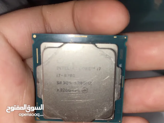 معالج كمبيوتر i7-8700 استعمال اقل منـ6 اشهر