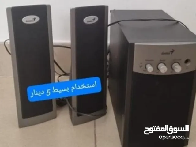 سماعات بحالة ممتازة جدا استخدام بسيط تصلح للكمبيوتر واللابتوب والتلفاز