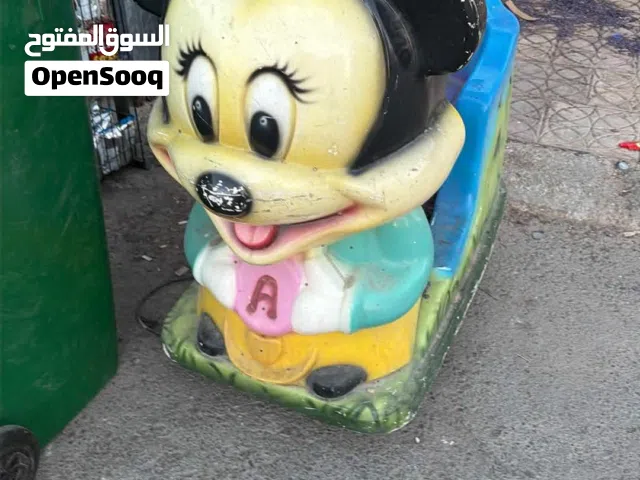 للبيع سيارة هزاز اطفال