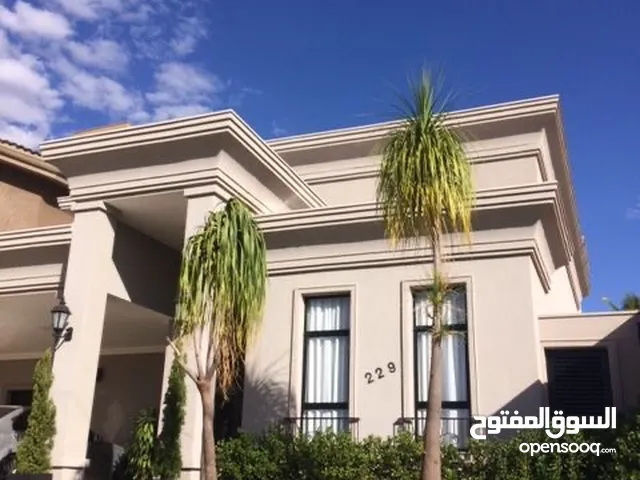 200 m2 More than 6 bedrooms Townhouse for Sale in Basra Jaza'ir