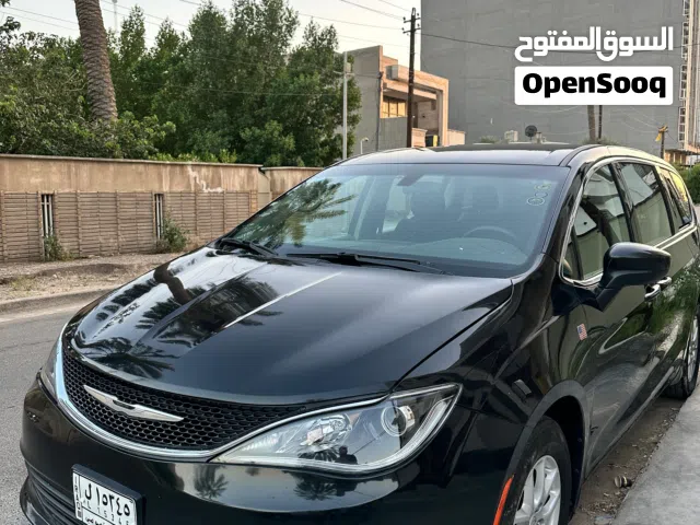 2022 كرايسلر باسيفيكا LX