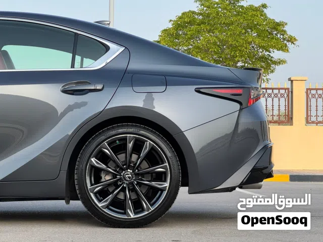 2021 لكزس IS IS 350