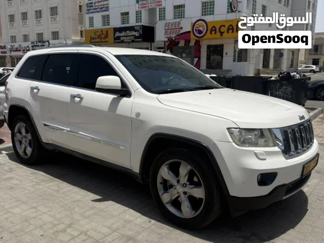 2012 جيب جراند شيروكى Limited