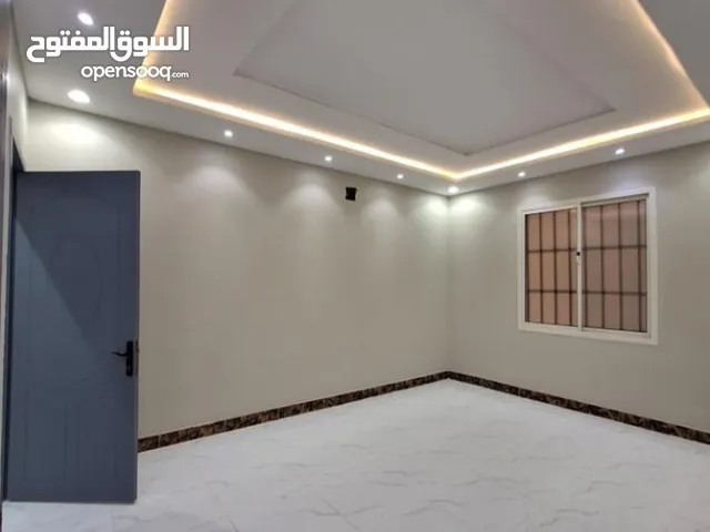 انا داخل ناكل