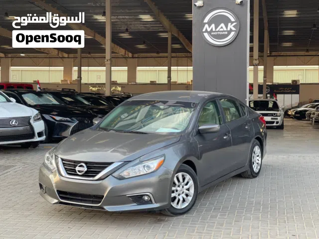 V4 2.5L / KEYLESS ENTRY / CRUISE CONTROL / IN PERFECT CONDITION / SCREEN